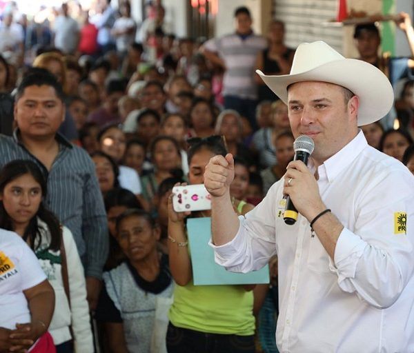 Rodrigo Gayosso fue recibido por los perredistas quienes reconocieron su liderazgo y trabajo realizado durante casi tres años al frente del PRD