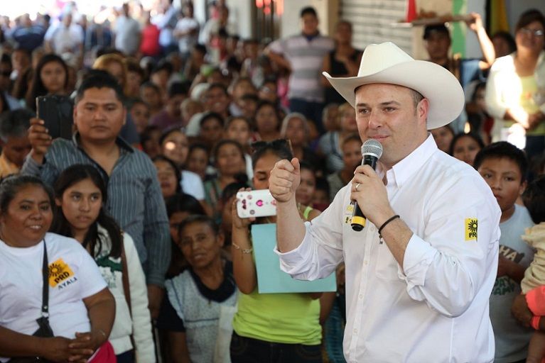 Rodrigo Gayosso fue recibido por los perredistas quienes reconocieron su liderazgo y trabajo realizado durante casi tres años al frente del PRD