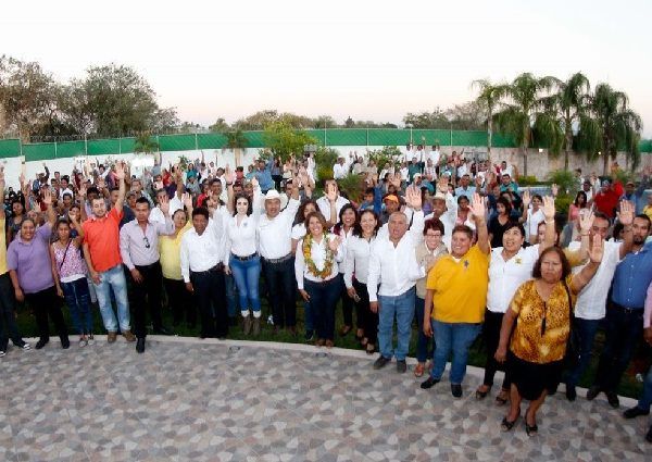 La dirigente estatal del Partido de la Revolución Democrática, Hortencia Figueroa Peralta