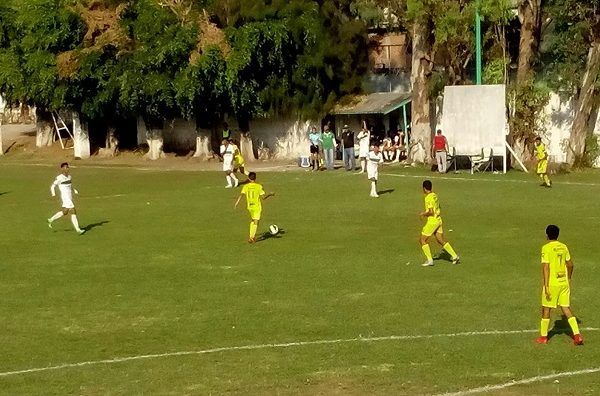 La escuadra de los Cañeros de Nissan Selva Cañera regresó a la senda de la victoria, luego de su tropiezo de la jornada anterior, en la que fue superada por el conjunto de las Águilas de la Universidad Autónoma del Estado de Guerrero (UAGRO)