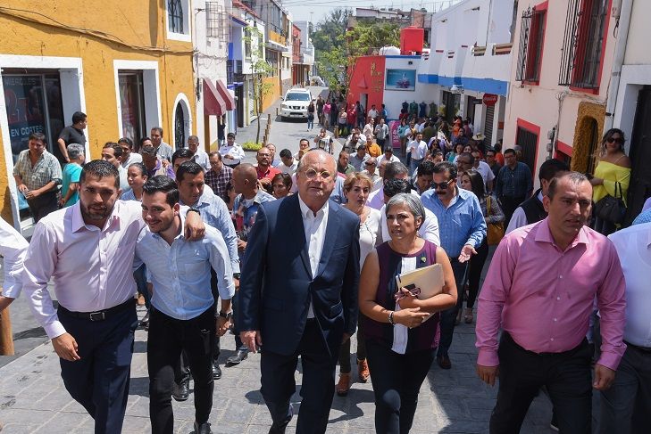 destacó la parte social que ha tenido la modernización del Centro, al recuperar espacios públicos y donde la gente puede conversar, salir en familia y sobre todo disfrutar de actividades culturales y conciertos al aire libre