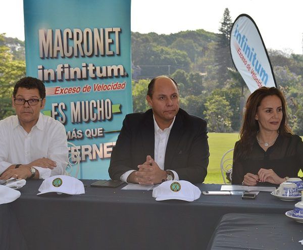 Coghlan y Chacón destacaron que se llevan modalidades no frecuentadas pero que en el club se realizan con mucho atractivo, esta vez vienen jugadores profesionales, por lo que cada vez se va haciendo más grande el torneo, es muy agradable tener siempre en cada evento a los jugadores de siempre, porque le tienen cariño a este prestigioso torneo