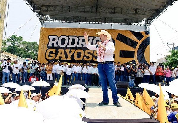 Inició en Cuautla su campaña a gobernador por la coalición PRD y PSD ante miles de seguidores