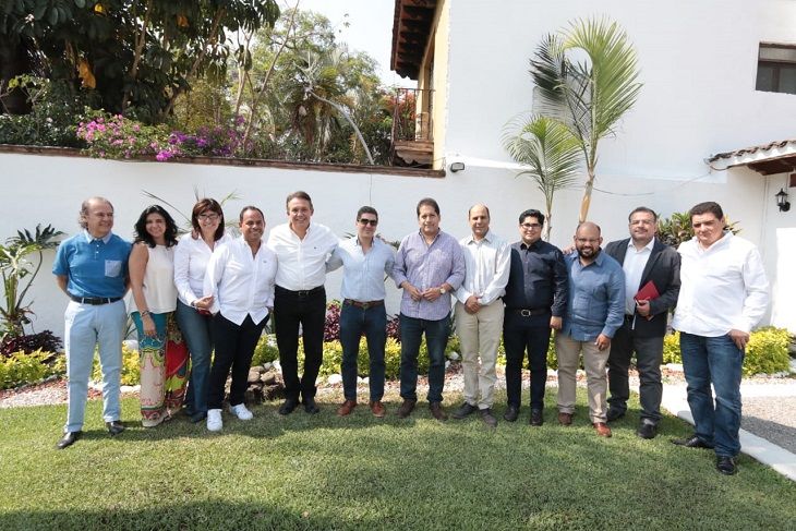 A invitación de la dirigencia del Consejo Coordinador Empresarial (CCE-Morelos), el candidato dialogó con los representantes del sector privado, sobre temas vitales para el desarrollo de la entidad, entre ellos, la seguridad