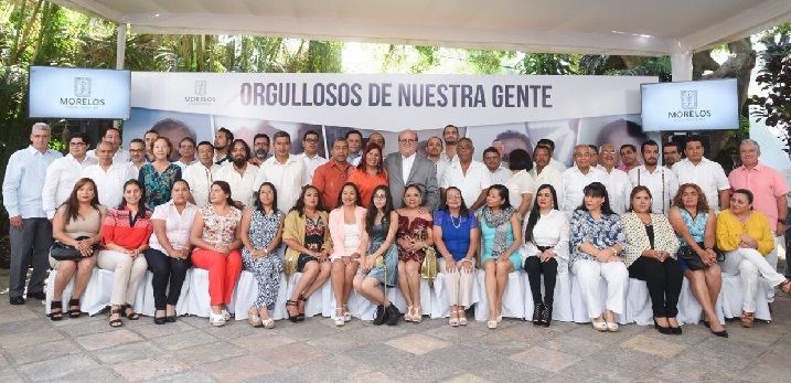 Exhortó a los sectores patronal y obrero a construir dicho acuerdo de manera responsable sin afectar la estabilidad económica del país; y rechazó que se dé por decisión unilateral del gobierno, mediante decreto, porque ello si genera una distorsión económica y en corto plazo se esfuma porque inicia una espiral inflacionaria