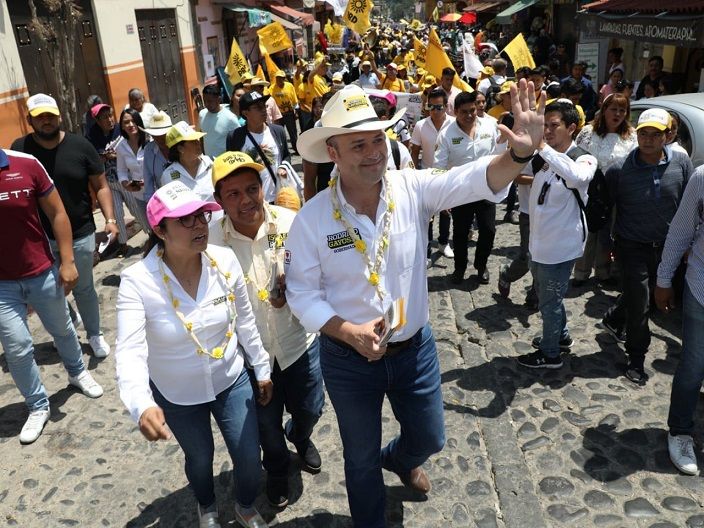 Rodrigo Gayosso Cepeda, candidato al gobierno de Morelos por los partidos de la Revolución Democrática y Socialdemócrata, anunció que durante su gobierno llevará a cabo la construcción un nuevo mercado gastronómico en Tepoztlán