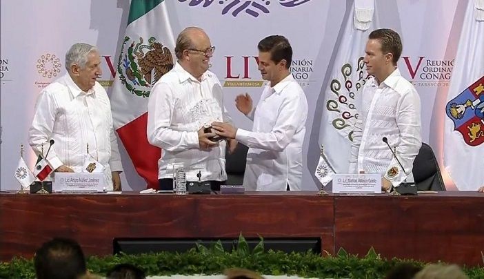 Dicho reconocimiento le fue entregado en el marco de la LIV Reunión Ordinaria de la CONAGO, que se celebró en Villahermosa, Tabasco; también fueron reconocidos los gobernadores Guanajuato, Miguel Márquez Márquez, y de Yucatán, Rolando Rodrigo Zapata Bello