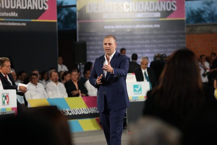Afirmó que Morelos merece un gobierno eficiente e inteligente, con pleno compromiso con la transparencia, por ello se comprometió a implementar: Contraloría ciudadana; herramientas tecnológicas y participación de la sociedad en comités de licitaciones y adquisiciones