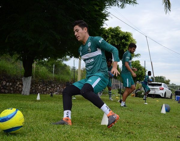 Los Cañeros del Club Atlético Zacatepec reanudaron sus entrenamientos; el lunes, el equipo dirigido por el estratega Alberto Clark entrenó en Xochitepec