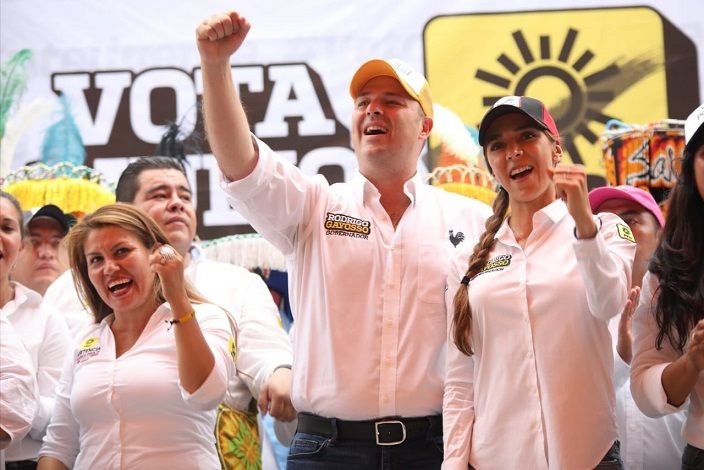 en Emiliano Zapata, Rodrigo Gayosso afirmó que en Morelos los únicos partidos que representan la izquierda y las necesidades de los ciudadanos son el PRD y el PSD; invitó a los morelenses a votar el 1 de julio por la coalición "Juntos por Morelos".