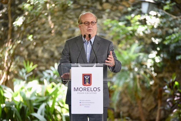 Informó que recibió –la noche del domingo- una llamada telefónica de Olga Sánchez Cordero, secretaria de Gobernación del próximo Gobierno de la República, para invitarlo, a nombre del presidente electo, Andrés Manuel López Obrador, a sostener una reunión de trabajo