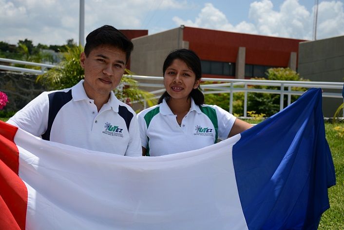 Durante un año los dos jóvenes de las carreras de administración y sistemas informáticos realizarán estudios de licencia profesional, es decir, continuarán sus estudios universitarios en la modalidad francesa