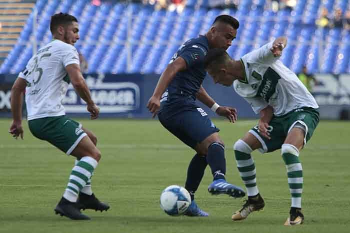 Partido muy equilibrado en los primeros 45 minutos del encuentro, el medio campo fue muy transitado por parte de las dos escuadras, el equipo cajetero apostó por los disparos de larga distancia, el arquero del Club Atlético Zacatepec estaba al tanto bajo sus tres postes