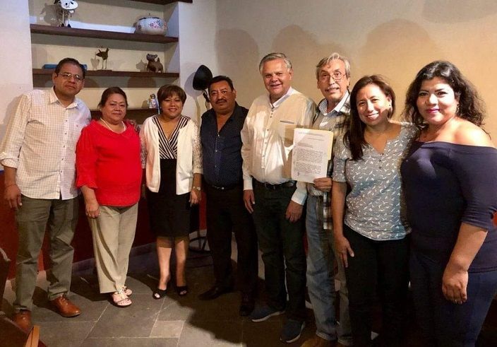 Resalta que fue coordinador general de la estructura electoral denominada GxG y además coordinador general de promoción del voto del candidato a gobernador Graco Ramírez (2012); además secretario de Asuntos Electorales del CEN del PRD t secretario de Organización del PRD Morelos