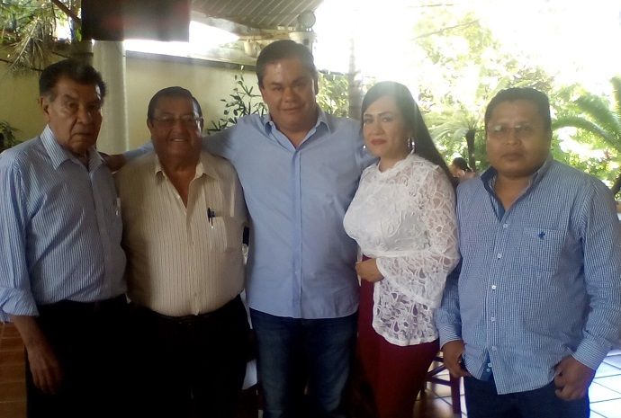 Rafael Reyes, tras agradecer el respaldo de la Federación, indicó que el trabajo no será fácil, ya que recibe un municipio minado en todas las áreas, con pasivos difíciles de subsanar, pero no imposibles