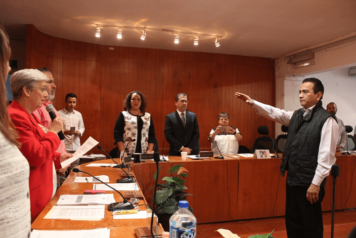 Luego de que concluyera su compromiso como encargado de Despacho de la Secretaría Ejecutiva del IMPEPAC, Jaime Sotelo Chávez se reincorpora como vocal secretario de la Junta Disrital 01 del Instituto Nacional Electoral (INE), con sede en Cuernavaca