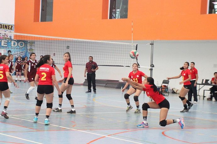 Dentro de la categoría secundaria femenil estarán como oponentes el Club Morelos de Voleibol y el Colegio Guadalupe, lo mismo harán el Revo y el Colegio Robert Kennedy, estos cuatro contendientes con jugadoras entre los 12 y 14 años pueden ser semillero para que en unos años estén representando nuestra entidad en competencias regionales y nacionales