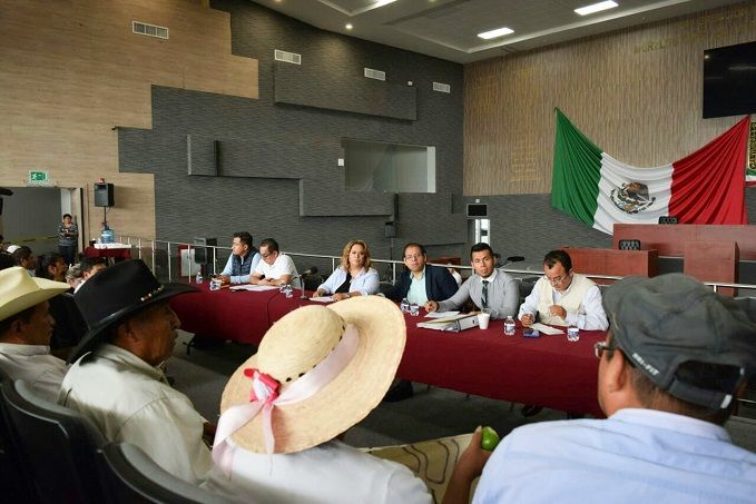 La decisión fue tomada luego de que pobladores de la comunidad serrana se manifestaron en el Congreso del Estado para expresar su inconformidad con quienes integran dicho Concejo Indígena y que entrarán en funciones el 01 de enero de 2019