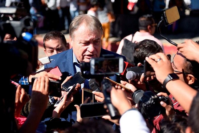 Así lo dio a conocer luego de que el titular del Ejecutivo pidió al Congreso del Estado una prórroga de 30 días para la entrega del Paquete Económico 2019, que está integrado por la Ley de Ingresos y el Presupuesto de Egresos del Gobierno del Estado