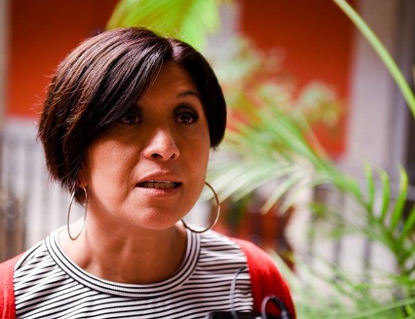 Precisó que se efectuarán eventos públicos en cada uno de los ocho municipios del estado donde actualmente se tiene decretada la Alerta de Violencia de Género (AVG). Este día (25 de noviembre) es una fecha conmemorativa que convoca a trabajar a las diferentes dependencias de los tres niveles de gobierno, con el objetivo de garantizar una vida libre de violencia, derecho fundamental de las mujeres y de las niñas