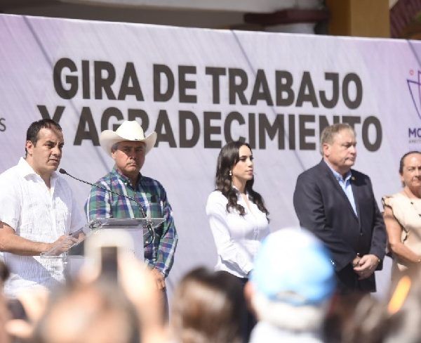 “Creo que hay muchas necesidades que nos dejó el gobierno anterior, pero créanme que vamos a trabajar duro por eso”, aseveró durante el recorrido por los municipios de Coatlán del Río, Tetecala y Mazatepec