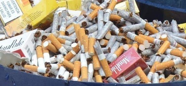 En México, el 16 por ciento de los cigarros que se venden son origen ilegal y podrían estar hechas con estos materiales, han revelado la Comisión Federal para la Protección contra Riesgos Sanitarios y la Industria Tabacalera nacional