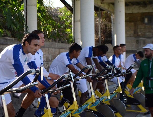 Jugadores y cuerpo técnico se han comprometido a darle la vuelta a la historia y pelear por el triunfo que aliviane la mala racha de los Cañeros, que no se han podido encontrar con la victoria, sobre todo porque están en deuda con su afición, que han tenido que salir del "Coruco" Díaz con el mal sabor de boca