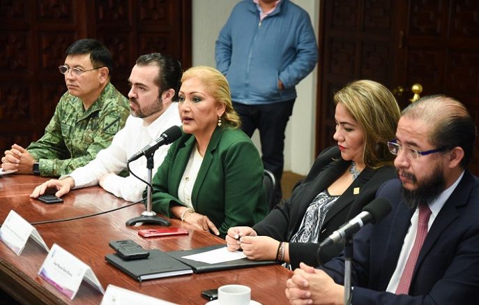 María del Carmen Verónica Cuevas López, presidenta del TSJ, dijo que esta coordinación y comunicación entre las instituciones de justicia ayudará a que los Poderes del Estado estén en un mismo canal, para evitar actos de corrupción es necesario este tipo de acercamientos porque somos varias instituciones que intervienen en el sistema de justicia penal, lo importante es trabajar hacia una mejor impartición de justicia