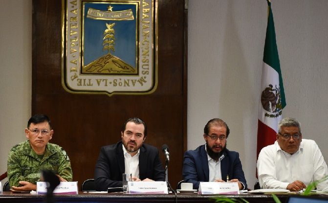 En la Mesa de coordinación para la Seguridad y la Paz en Morelos, a la que nuevamente no asistió el gobernador Cuauhtémoc Blanco Bravo,el funcionario federal resaltó como logros de la coordinación entre los gobiernos Federal y Estatal la detención de más de 700 personas en los que va del año, el éste inicio de año se ha convertido en el más violento de la historia reciente