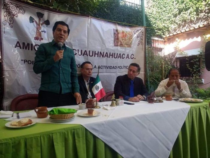 Al presentar la propuesta de González Chévez, el presidente de “Amigos de Cuauhnáhuac”, Marco Antonio Salgado Gama, dijo que es hora de acabar con improvisaciones en el servicio público, pero para que ello ocurra, las agrupaciones de la sociedad civil deben presionar para que el gobierno del estado y el poder legislativo, abran los espacios de participación a ciudadanos reconocidos y preparados, para que asuman las más importantes funciones del quehacer público, especialmente las que tienen que ver con la fiscalización y transparencia de los recursos que pertenecen al pueblo de Morelos.