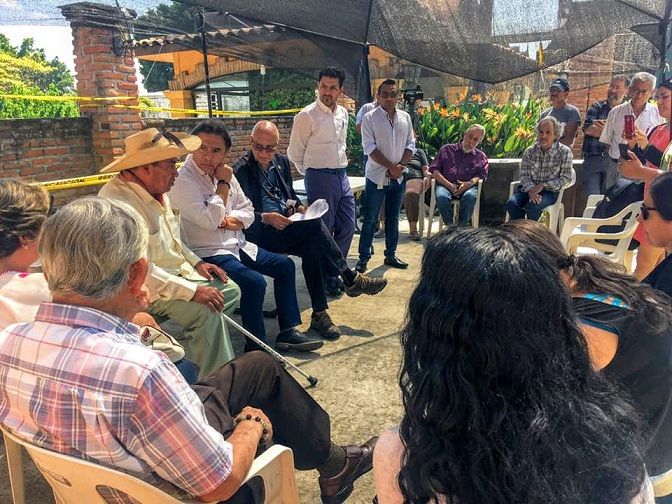 El Ombudsman morelense recibió en su oficina sede a un grupo de 25 ciudadanos del municipio de Cuautla, que manifestó su oposición al Proyecto Integral Morelos, específicamente sobre la termoeléctrica de Huexca
