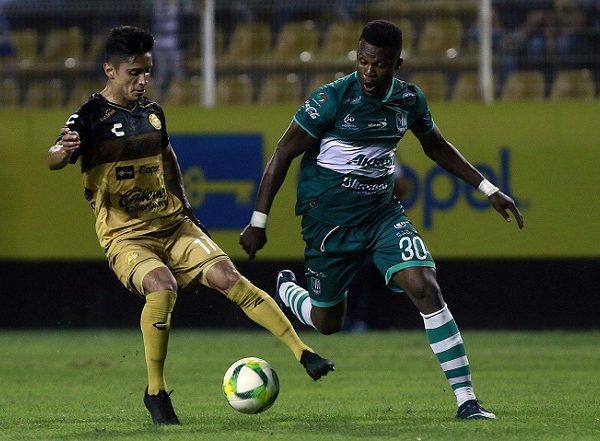 Dorados y Zacatepec tuvieron una primera mitad muy pareja. Los locales se jugaban la calificación en la COPA MX. La garra sinaloense se hizo presente en el Estadio Banorte, pero la zaga morelense comandada por Leobardo López, incomodó las posibilidades de los dirigidos por Diego Armando Maradona