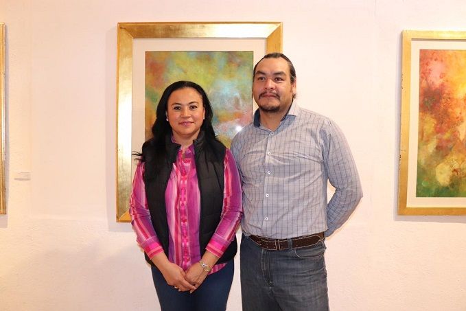 El director del Instituto de Cultura de Cuernavaca, Jorge Alberto Barrera Toledo, quien estuvo acompañado de la Secretaria de Bienestar Social, Cynthia Mariselma Pérez, informó que esta exposición se llevará a cabo hasta el último día de este mes