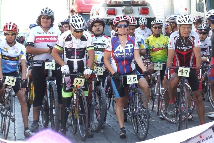 Este jueves a partir de las 18:30 horas en las instalaciones de la Ciclopista de la Colonia Vista Hermosa -Calle Juan Pablo II- será la cita para la Primera Ruta Ciclista, rodada que no será de competencia sino de mera convivencia, a fin de que todos le apuesten por estar dándole fuerte al pedaleo por espacio de una hora, recorriendo las calles de Juan Pablo II, Río Mayo, Leñeros y Río Tamazula para culminar en el mismo lugar de la salida