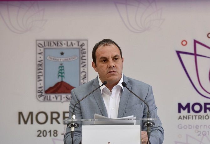 solicitó a la Fiscalía General de la República (FGR) “ejerza su poder de atracción para los crímenes de alto impacto y del orden Federal que nos aquejan, y que en el uso de sus atribuciones ejecuten las ordenes de aprehensión que sin duda tienen de los principales delincuentes que se encuentran en este maravilloso estado”