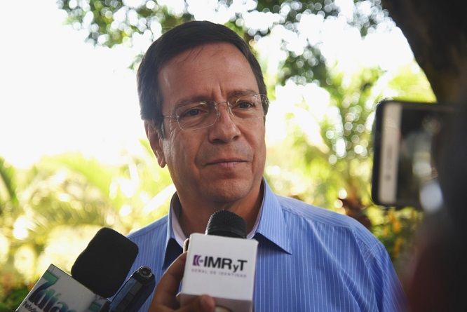 Manifestó que hay algunos programas federales que son analizados por el Congreso de la Unión y el Senado de la República y una vez que sean aprobados harán las peticiones correspondientes