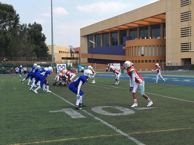 Sin ser pretexto para los morelenses ni justificación, es preciso decir que encararon a uno de los favoritos de la competencia, además de que es una institución con una gran planilla de jugadores que superan en mucho a los morelenses, que pese a esos detalles, nunca bajaron la guardia, ni mucho menos se amedrentaron ante los Borregos, pues hubo momentos que le jugaron al tu por tu en el emparrillado