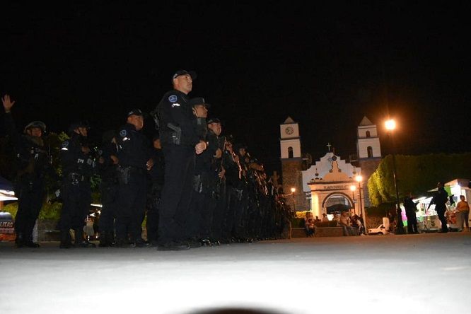 El despliegue operativo de seguridad se dio en la plaza principal de poblado de Tejalpa, de donde salieron las células mixtas de efectivos que patrullarán las colonias de Jiutepec para garantizar la seguridad de la población