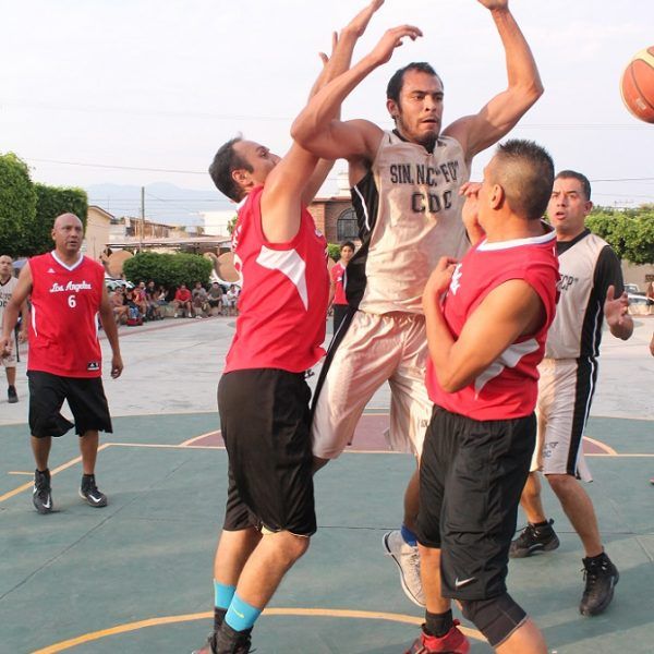 En punto de las 17:00 horas estarán iniciando las hostilidades en la cancha techada de Las Palomas de Civac, que seguramente lucirá sus mejores galas para esta confrontación en la que se augura una tarde de muchas emociones