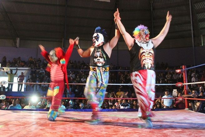 La Lucha Estelar de esta magna función será en relevos australianos, en la que Octagón, uno de los principales íconos de los encordados nacionales y aclamado por los niños y jóvenes, pisa suelo morelense, comandando el bando técnico; estará bien respaldo en su esquina por Huracán Ramírez Jr. y el Hijo de Black Shadow