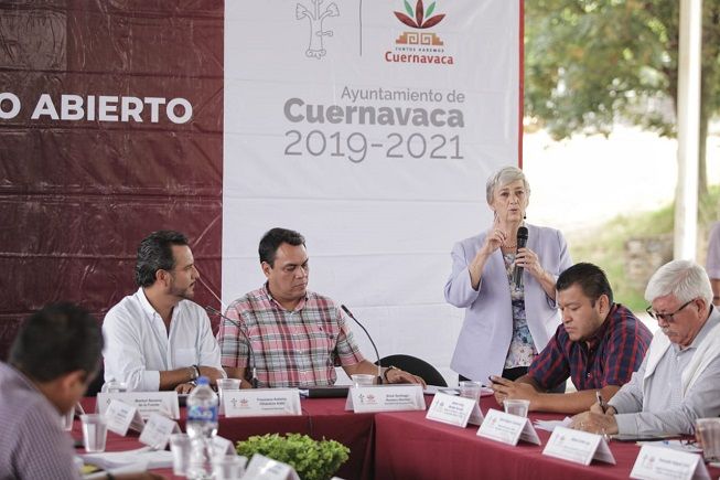Así lo externó la Maestra Ana Isabel León Trueba, Consejera Presidenta del IMPEPAC, al asistir esta tarde al poblado de Tetela del Monte, en donde el Gobierno de Cuernavaca lleva a cabo su Cuarta Sesión de Cabildo Abierto
