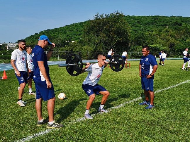 Así, el club azucarero reanudó sesiones de entrenamiento en la cancha de la Unidad Deportiva “Mariano Matamoros”, en Xochitepec, Morelos
