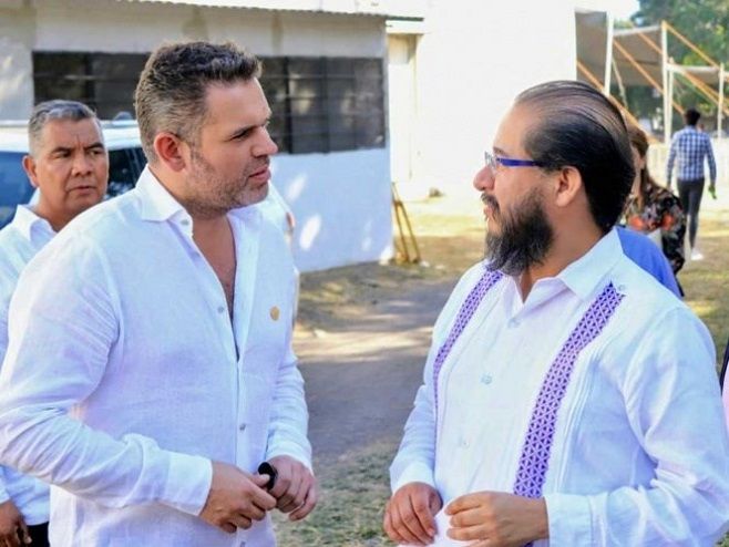 Recordemos que este partido político ultraderechista de inspiración cristiana perdió recientemente su registro como partido político nacional y ahora están buscando conseguirlo al menos en catorce estados de la República como partido local y recuperar su registro con una pequeña variación a su nombre en el nivel nacional. Pretenden llamarlo Partido Encuentro Solidario, o sea, también PES