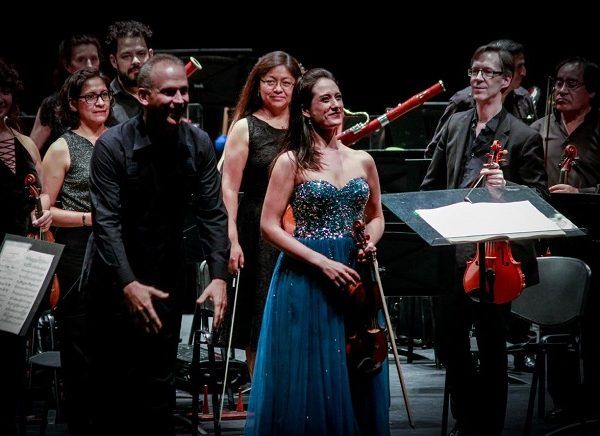 Inició el fin de semana este viernes 14 con el concierto del icónico grupo musical Los Ángeles Negros, que lleno la sala de con los entusiastas fans que durante más de 40 años los han seguido y cantado sus inolvidables canciones