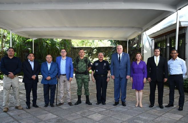 Señaló que en Cuautla y Cuernavaca estarán los cuarteles para atender a los municipios circunvecinos. "Vamos a llevar a cabo un despliegue, en un principio de proximidad social y posteriormente en actividades de campo, en coordinación interinstitucional con las diferencias corporaciones de seguridad pública"