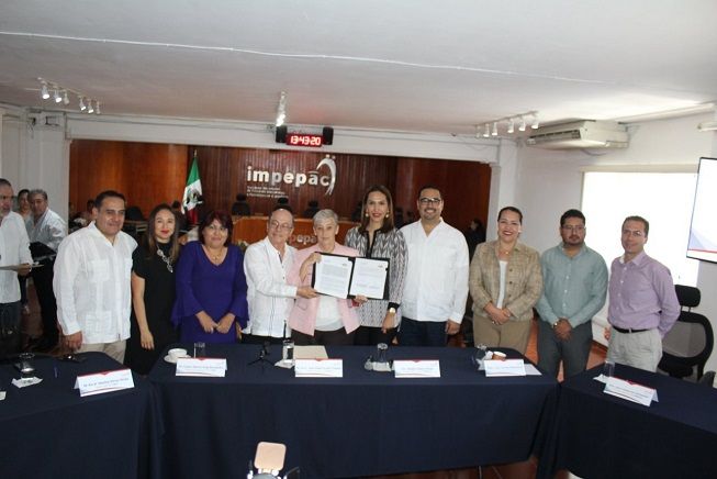 La firma del convenio tuvo fue en el Salón de Sesiones del Impepac y tiene por objeto que las partes colaboren de manera conjunta estableciendo bases y mecanismos que permitan organizar y desarrollar actividades como pláticas, conversatorios, foros, talleres, cursos, encuentros y convenciones