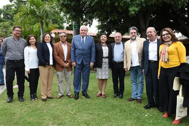 El presidente de la Federación de Universidades Particulares de Morelos (FUPAMOR), Javier Espinosa Olalde, adelantó que se trabaja con la Universidad Autónoma del Estado de Morelos (UAEM) y el Gobierno de Morelos, en busca de firmar una Carta Intención, con la cual se pretende avanzar en el cumplimiento de los principios de universalidad y obligatoriedad de la educación superior