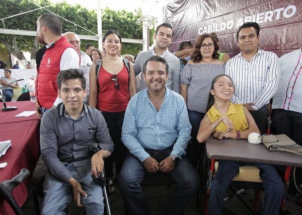 Esto ocurrió durante la celebración del Cabildo Abierto en la Colonia Lagunilla, en donde los participantes dejaron claro su apoyo a los trabajos que lleva a cabo el Ayuntamiento de Cuernavaca en toda la ciudad
