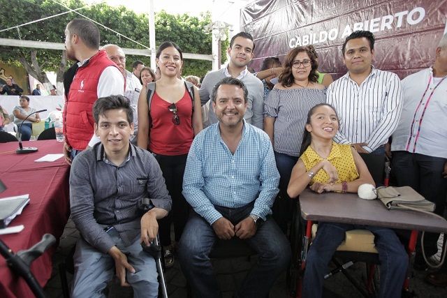 Esto ocurrió durante la celebración del Cabildo Abierto en la Colonia Lagunilla, en donde los participantes dejaron claro su apoyo a los trabajos que lleva a cabo el Ayuntamiento de Cuernavaca en toda la ciudad