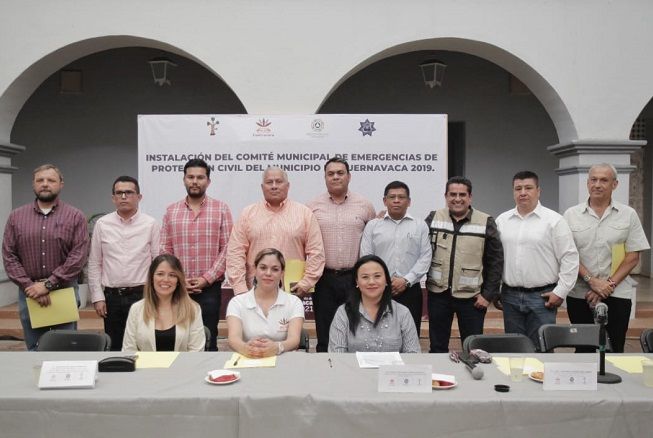 En este acto, fueron acompañados por el Encargado de Despacho de la Secretaria de Seguridad Pública (SSP Cuernavaca) Juan David Juárez López, el Subsecretario de Protección Civil de Cuernavaca, Uriel Adalberto Rodríguez Román y los Regidores de Planeación, Desarrollo, Seguridad Pública y Tránsito y de Asuntos Indígenas Colonias, Poblados y Derechos Humanos, Alfredo Irving Morales Escobar y Ulises Vargas Estrada, respectivamente